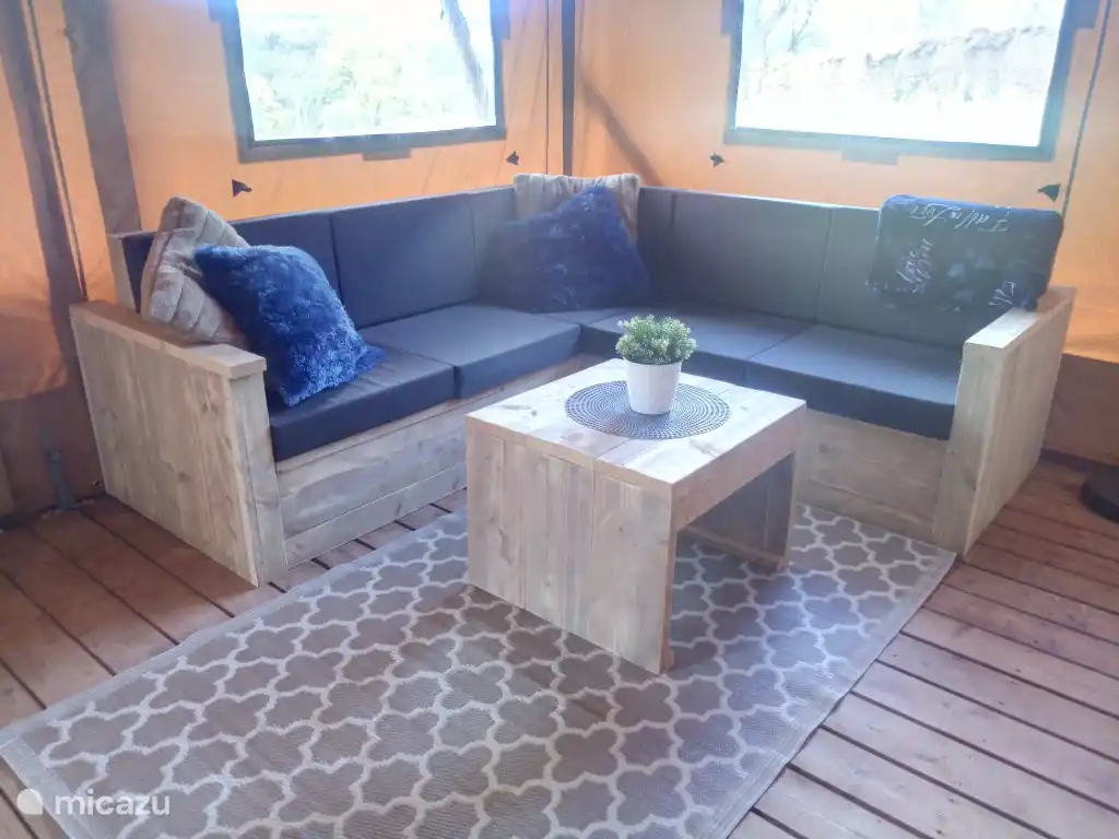 Loungebank in uw woonkamer