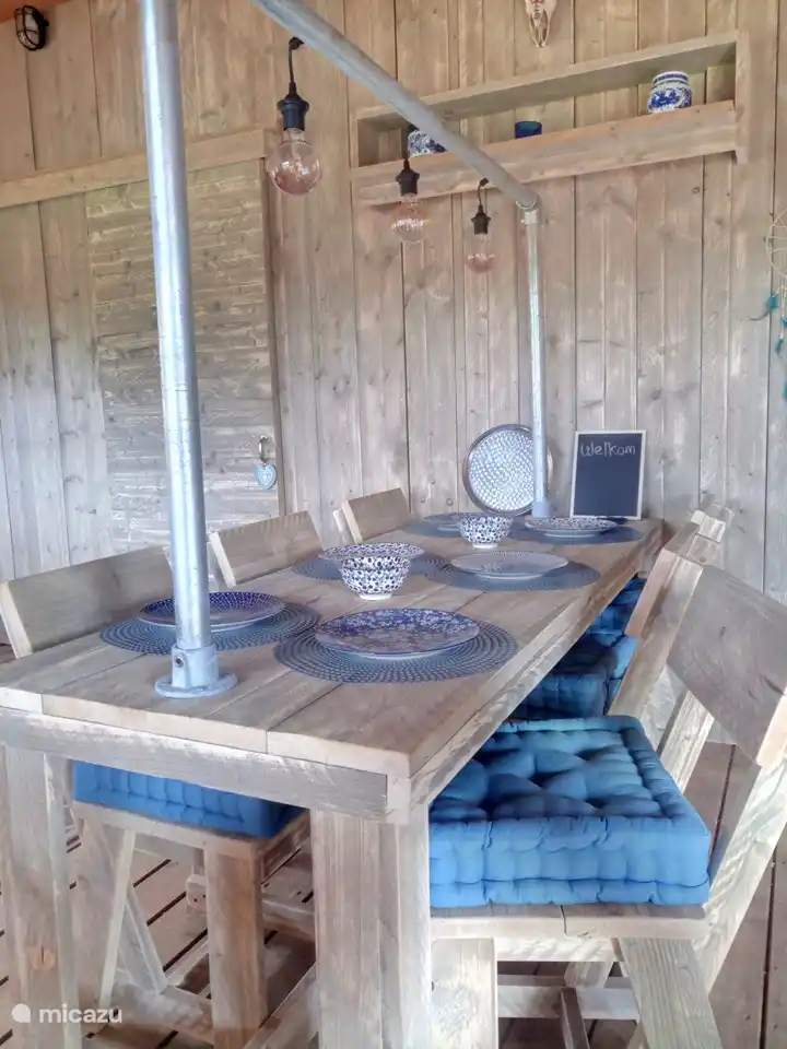 6 persoons eetkamertafel in de lodge