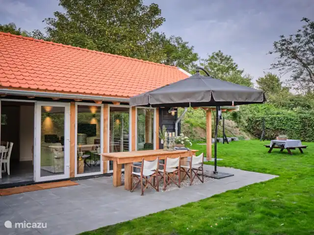 Location de Vacances Pays-Bas, Hollande méridionale, Ouddorp, maison de vacances - Maison de vacances OUR NEST Ouddorp Grand jardin avec beaucoup d'intimité
