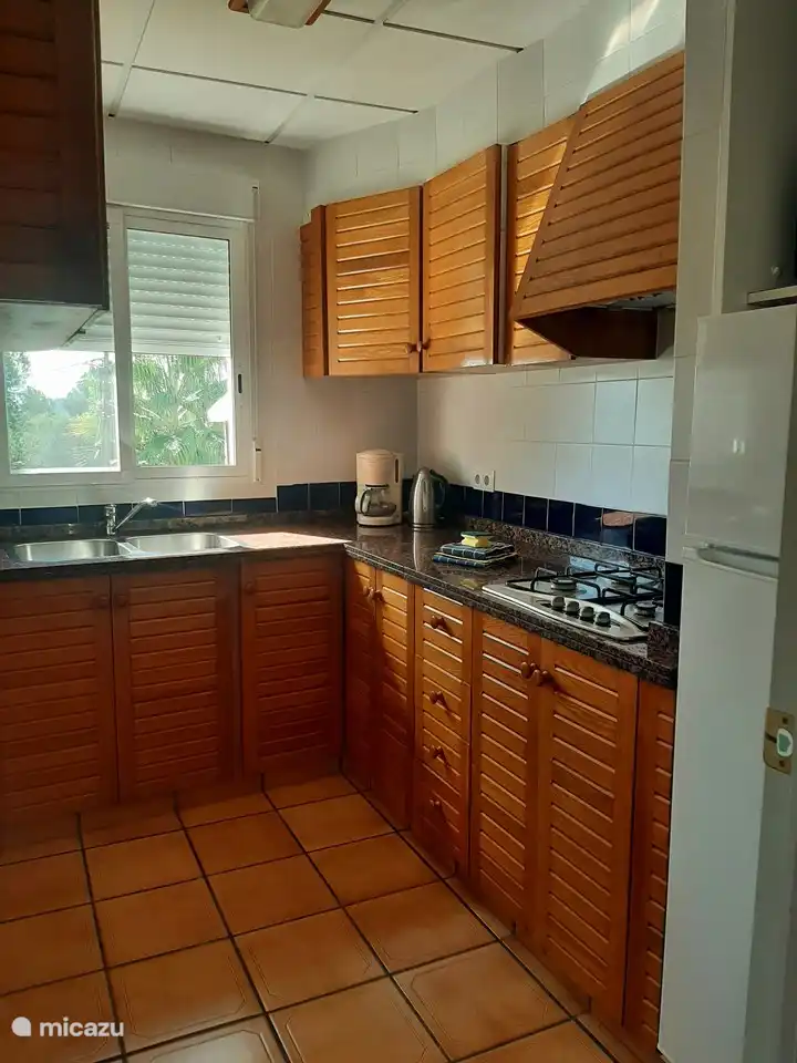 La cocina está totalmente equipada.