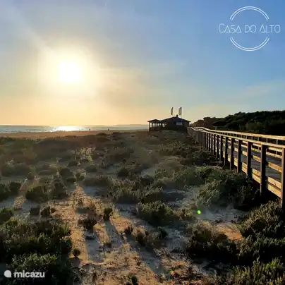 Schöne Strände, da Casa do Alto zentral gelegen ist, erreichen Sie den nächsten Strand in 10 Minuten... 