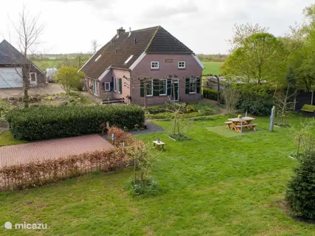 Location de Vacances Pays-Bas, Drenthe, Echten, maison de vacances - Prairie de vache de ferme Place de parking et jardin