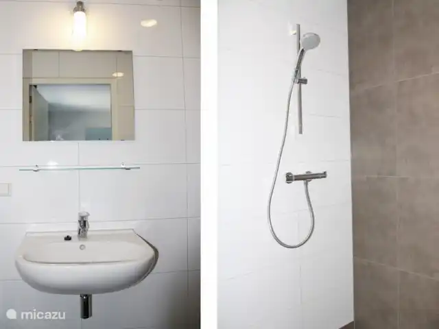 XL Villa Duinland huren in Nederland, Noord-Holland, Sint Maartenszee - villa badkamer op de begane grond