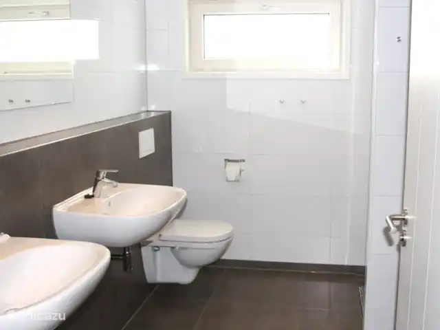 XL Villa Duinland huren in Nederland, Noord-Holland, Sint Maartenszee - villa badkamer op de 1e etage