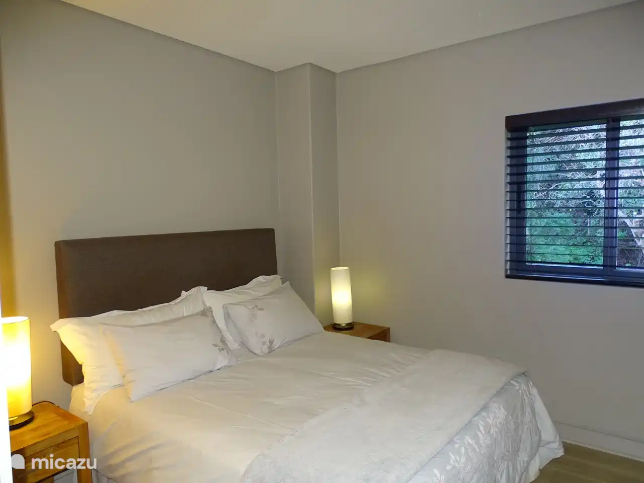 3. Schlafzimmer mit Queen-Size-Bett