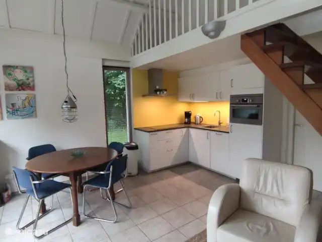 Bungalow de Koempel huren in Nederland, Limburg, Simpelveld - bungalow Woonkamer en keuken 1