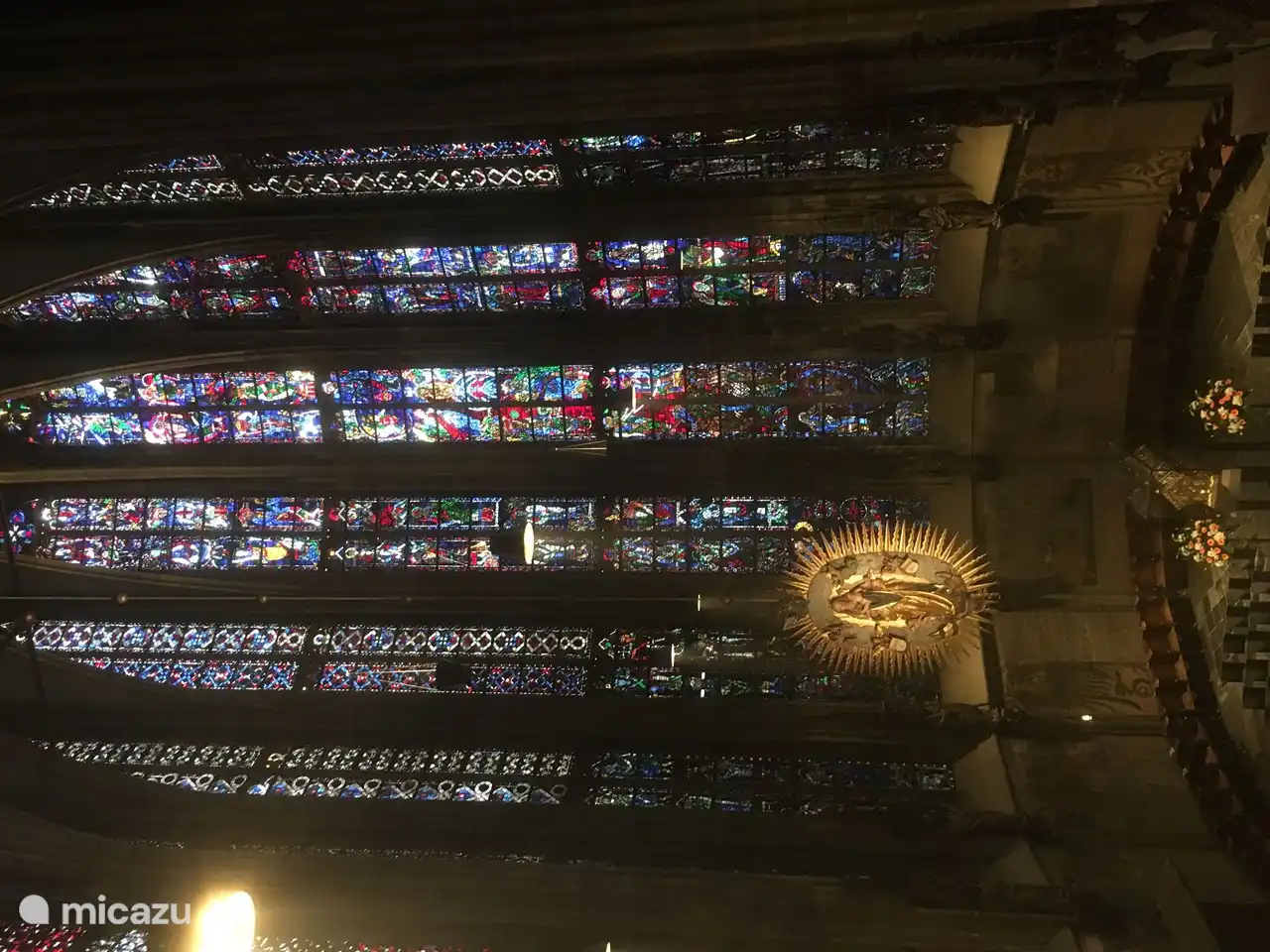 Der Dom in der schönen Stadt Aachen - die Nordseite des Zentrums (Ponttor) ist eine 12-minütige Fahrt vom Bungalow entfernt