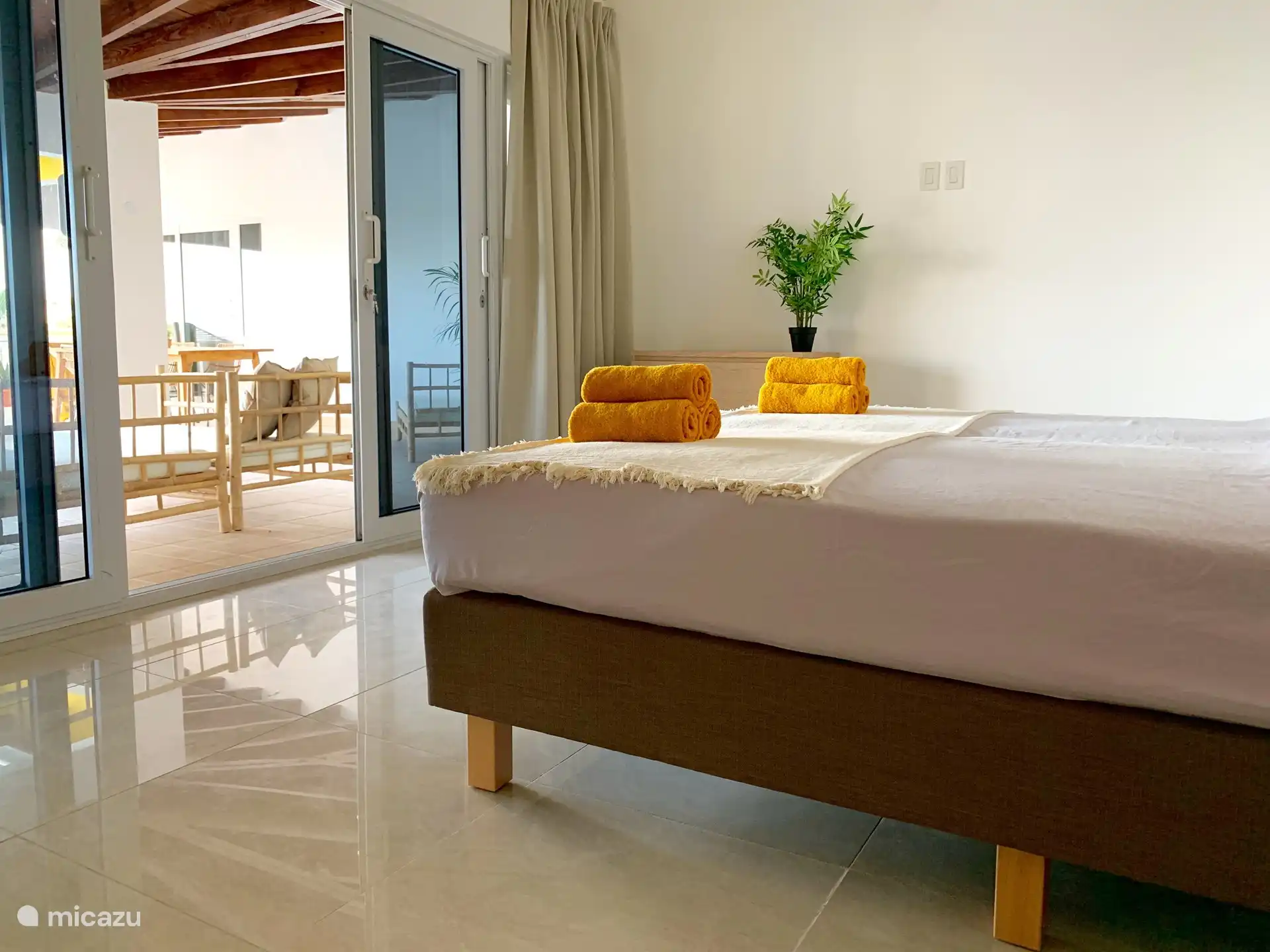 Une des chambres de l'appartement.