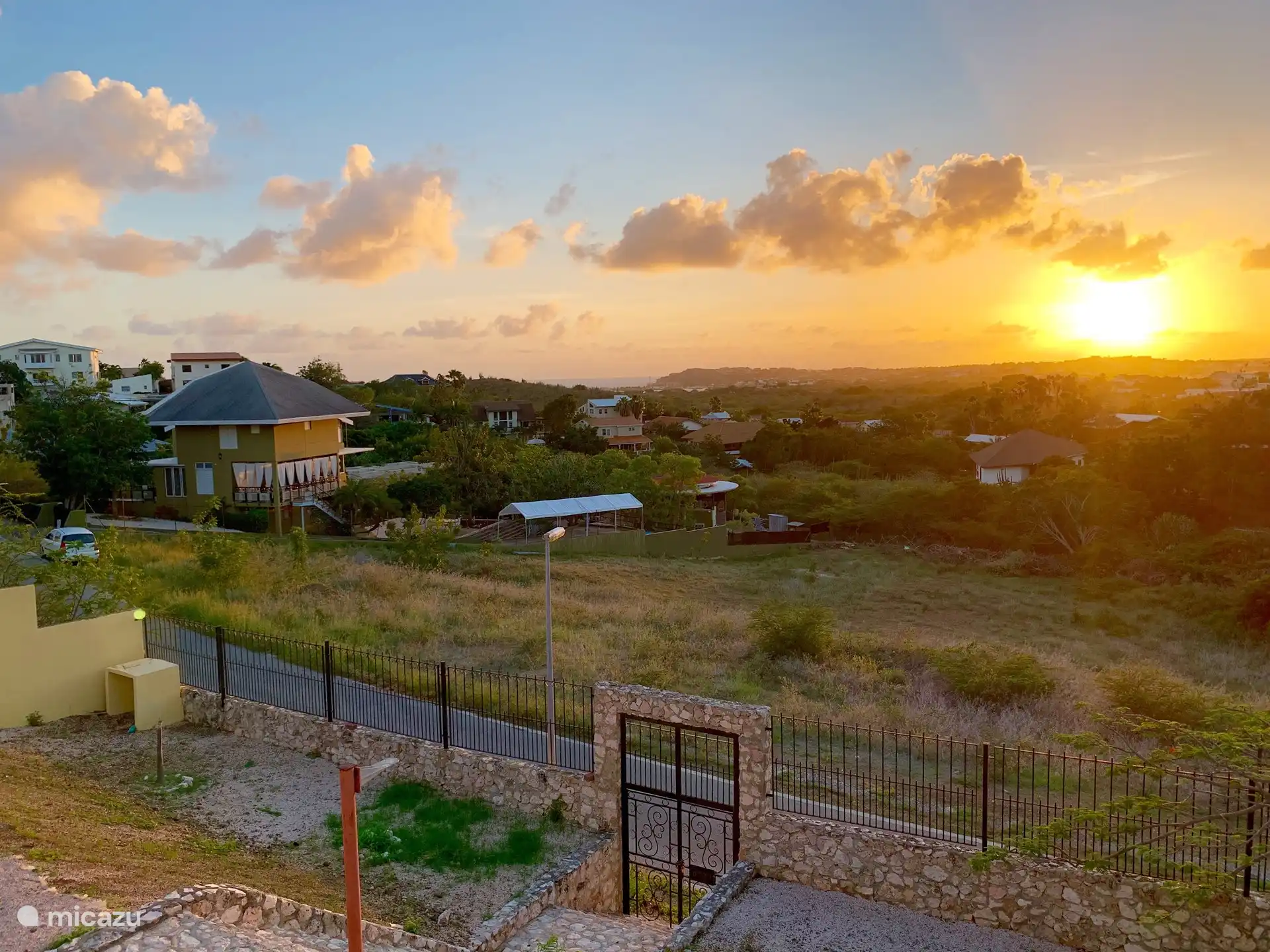Der Ausblick von den Appartements und der Terrasse.
