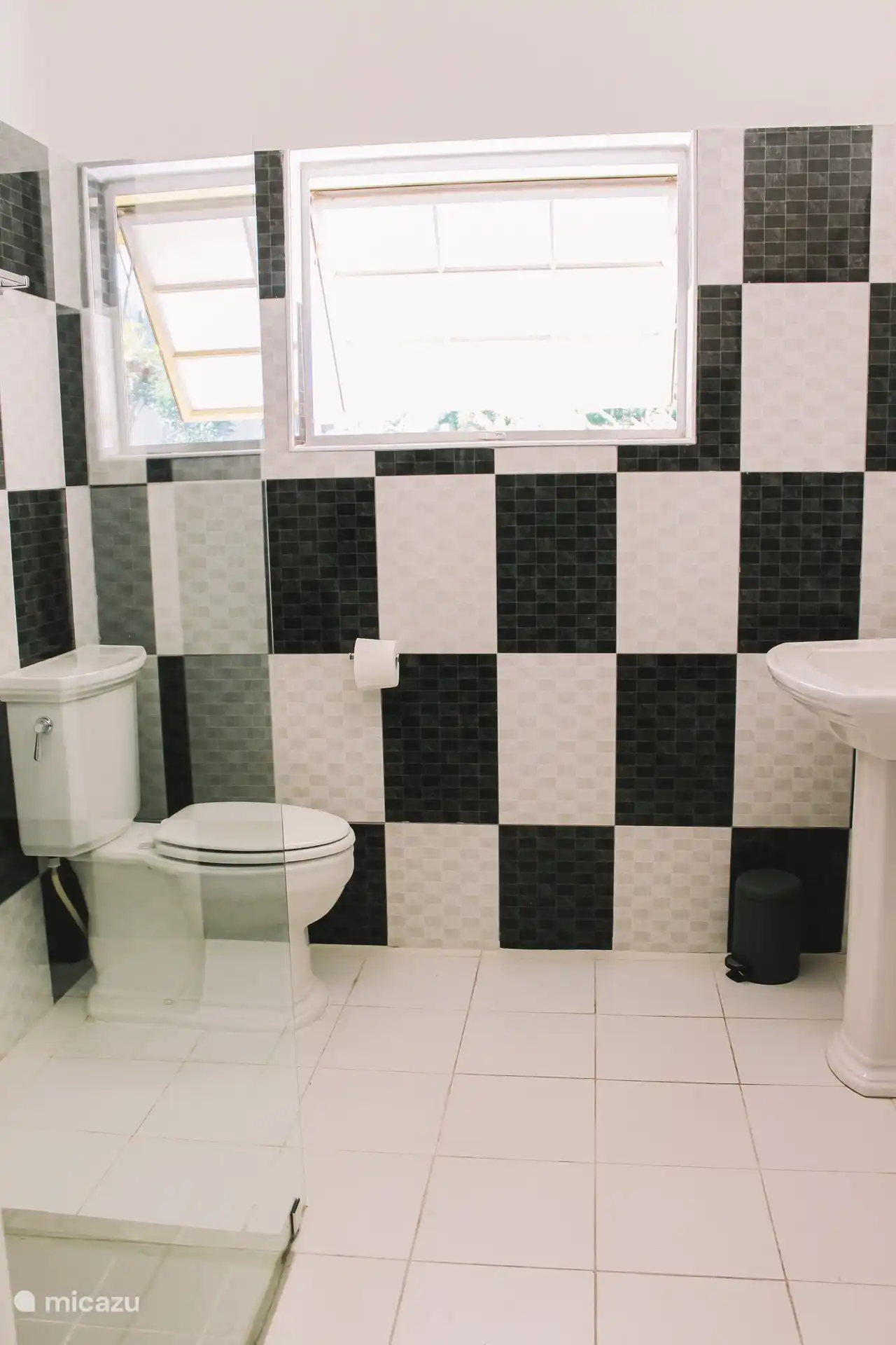 Das zweite Badezimmer.