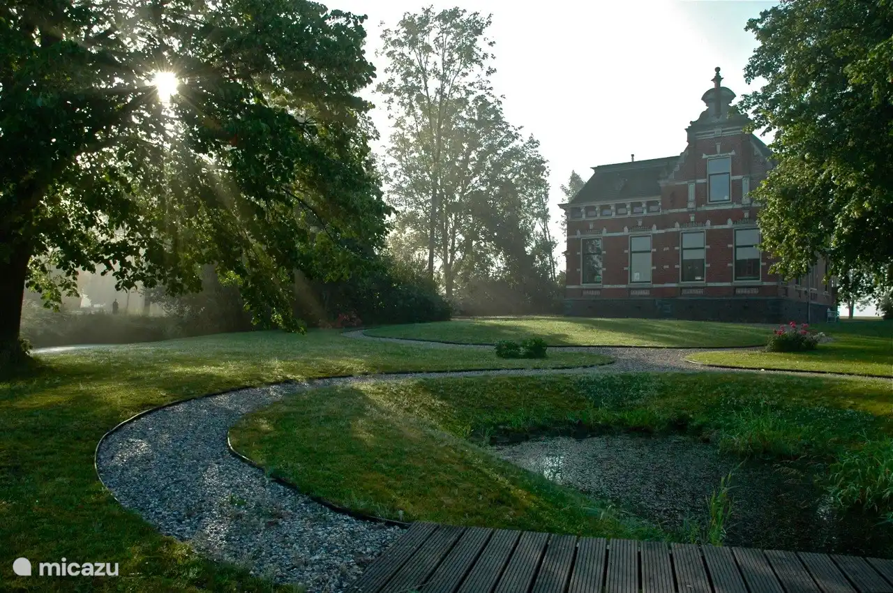 Vor dem Bauernhaus Ceres