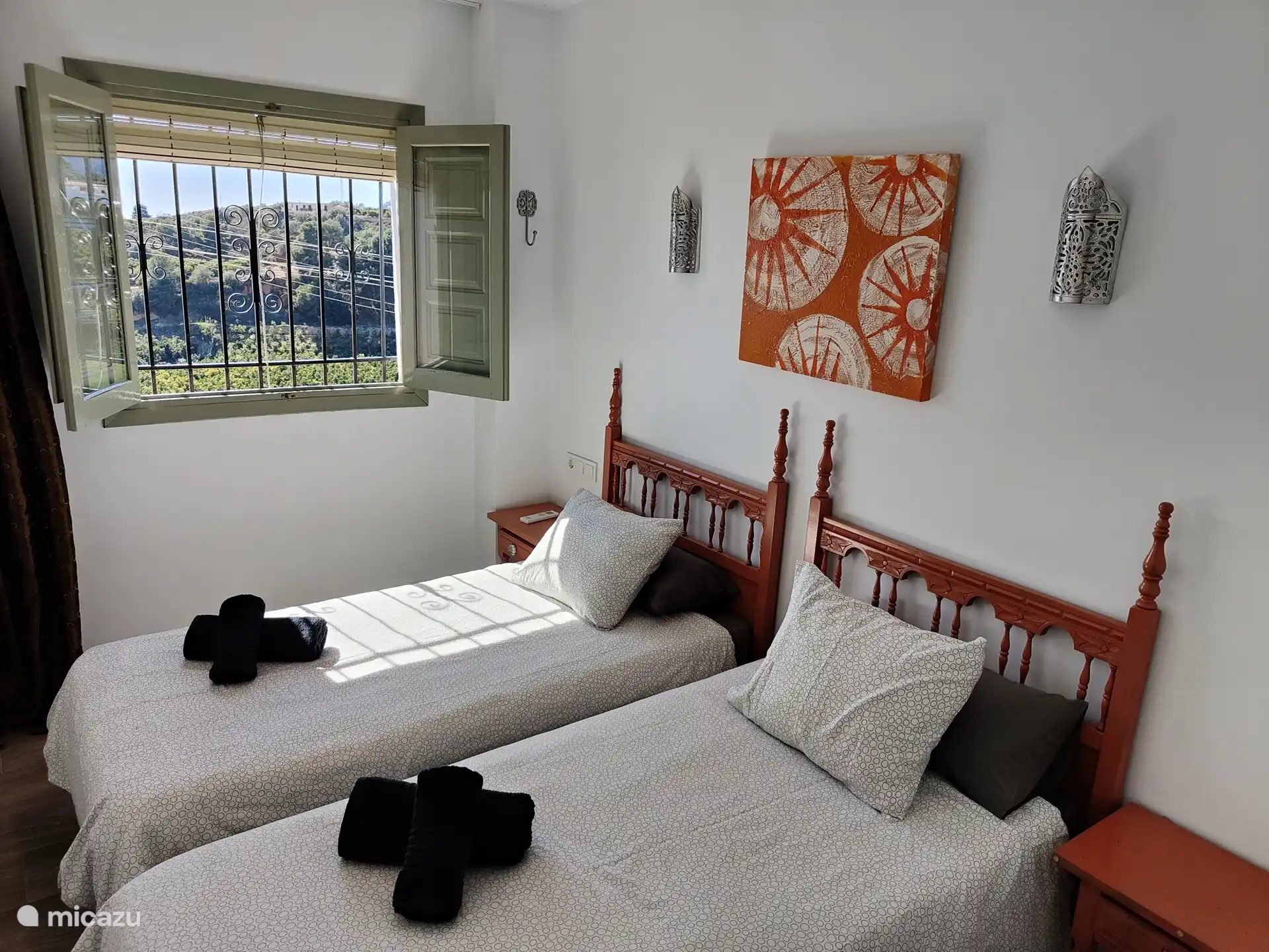 Schlafzimmer 1