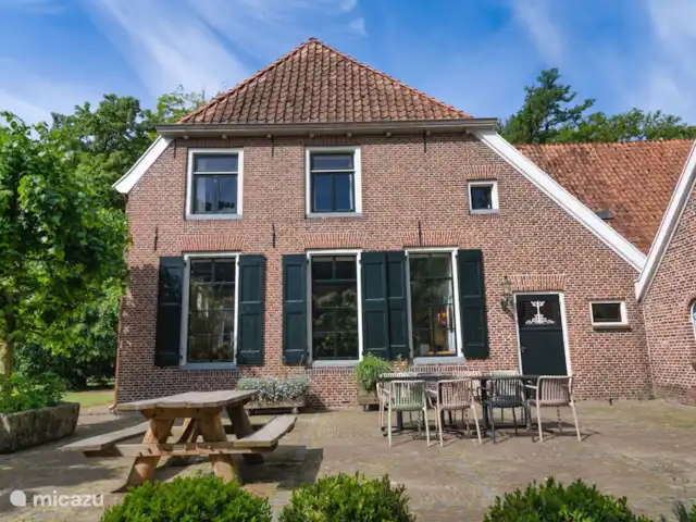 Het Reirinck, 14 pers.Het Voorhuis huren in Nederland, Gelderland, Groenlo - boerderij Terras op het zuiden