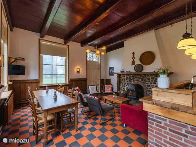 Het Reirinck, 14 pers.Het Voorhuis huren in Nederland, Gelderland, Groenlo - boerderij Inclusief bar met tapinstallatie