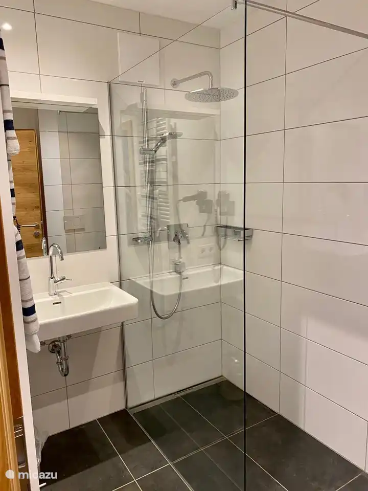 Badezimmer im Erdgeschoss