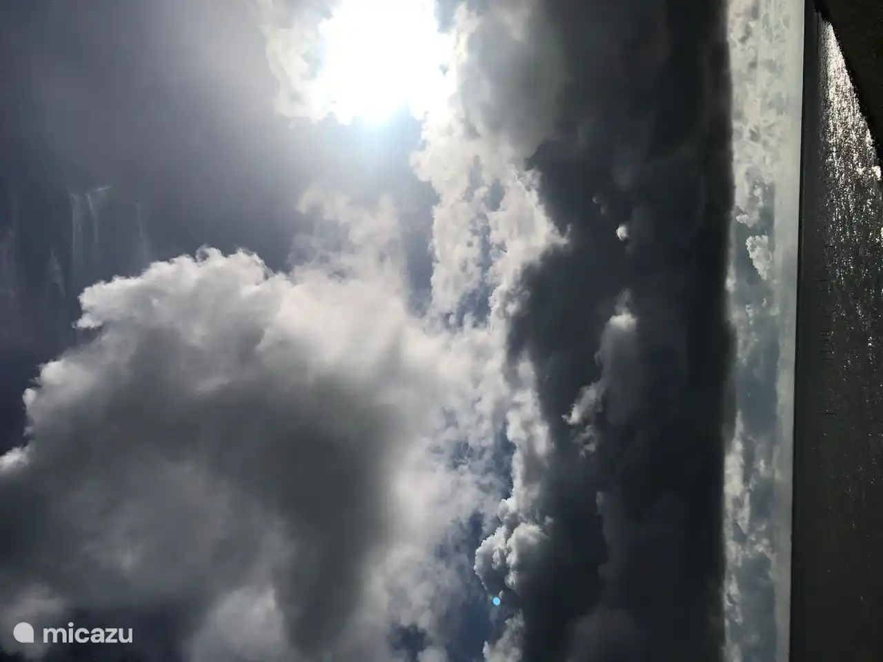IJSSELMEER on the Dijk on the other side of the house