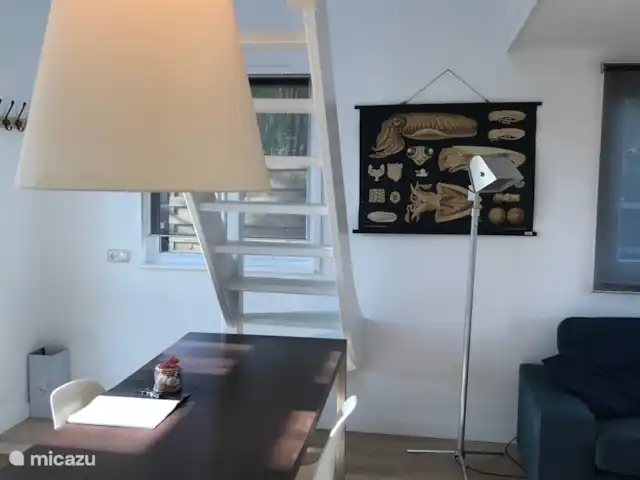 Location de Vacances Pays-Bas, Hollande du Nord, Andijk, maison de vacances - Maison du lac IJsselmeer 2 Grande table pour travailler avec WIFI rapide, manger et jouer