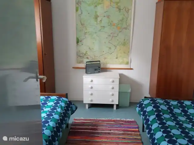 Location de Vacances Pays-Bas, Overijssel, Holten, maison de vacances - Maison forestière rétro 'De Verpoozing' Chambre avec 2 lits simples (80 x 200).