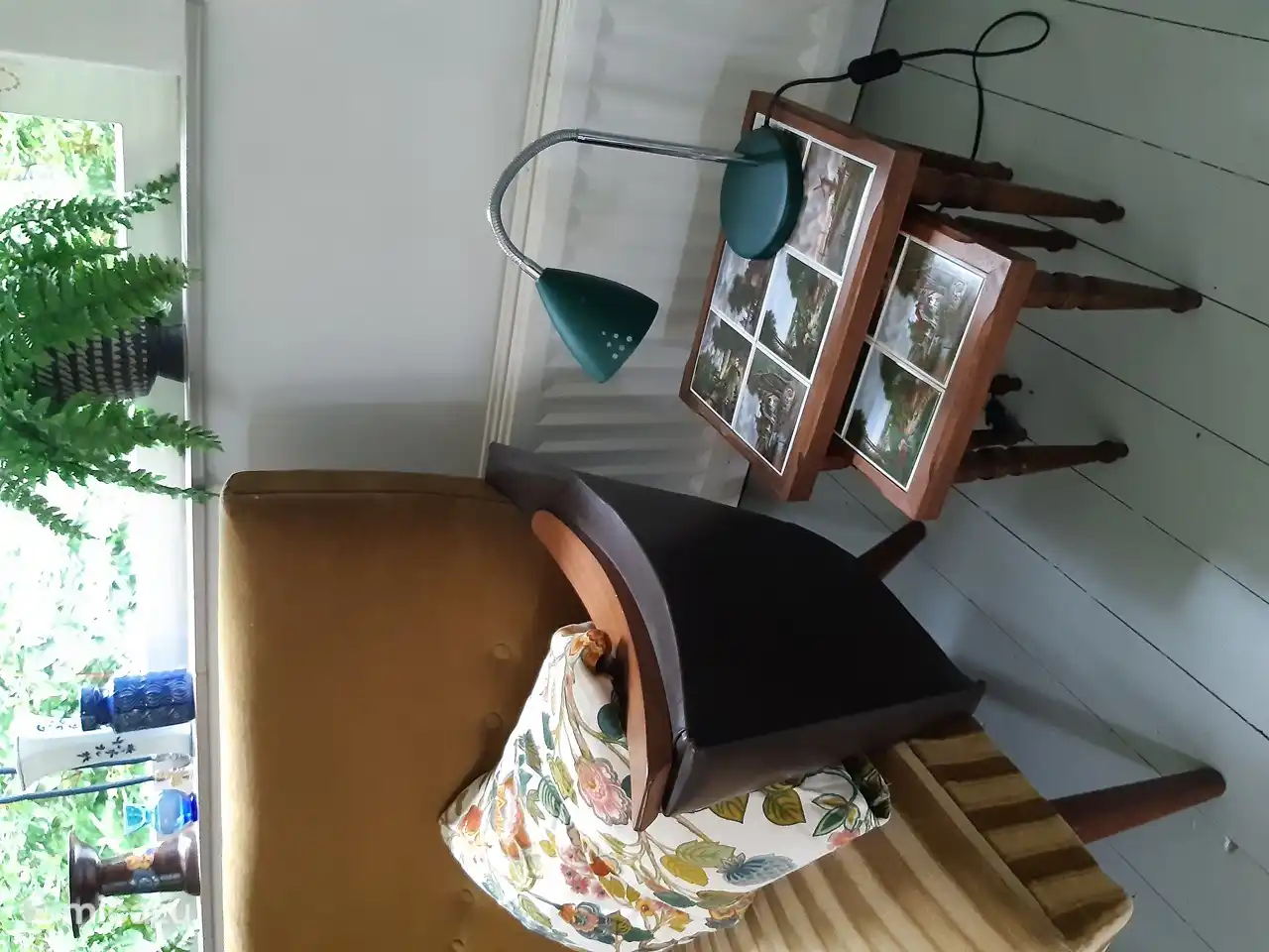 Eingerichtet mit originalen Vintage-Möbeln und Wohnaccessoires!