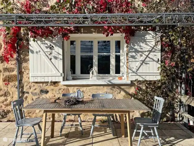 Wandelen, Frankrijk, Nièvre, Sémelay, gîte / cottage La Fleur Sauvage Wandelen, Frankrijk, Nièvre, Sémelay, gîte / cottage La Fleur Sauvage