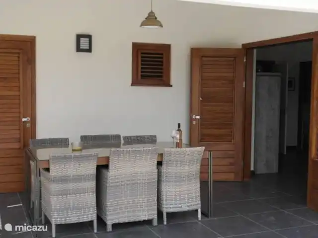 Kas Bon Bida | Curaçao, Banda Ariba (est), Trimestre - maison de vacances porche avec table à manger