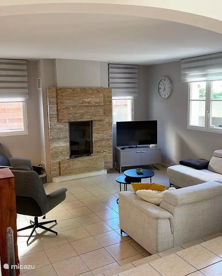 Smart-TV mit niederländischem Sat-TV.