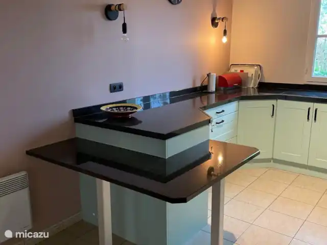 Villa Mon Cherry La Haute Preze 26 en Francia, Charente, Rouzède - villa La cocina