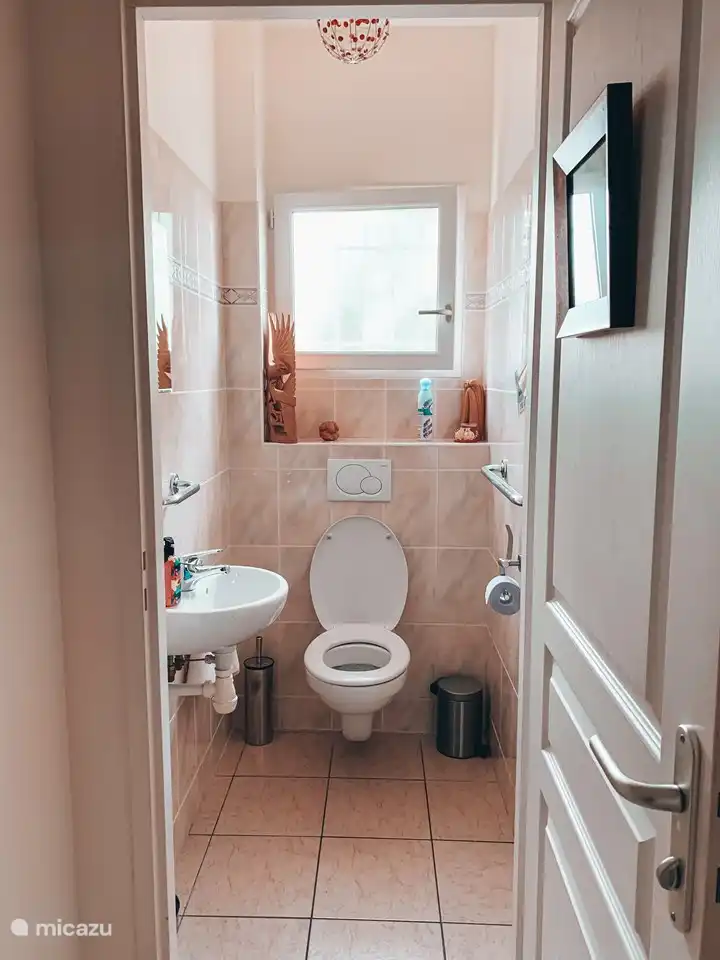 Separates WC im Erdgeschoss