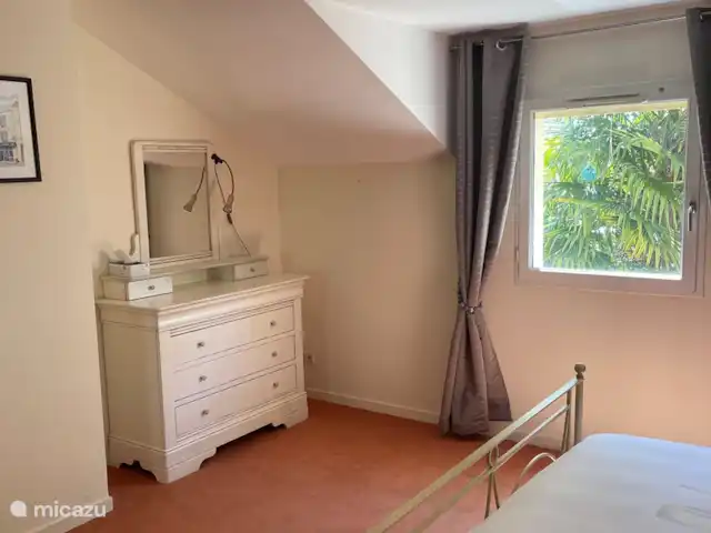 Villa Mon Cherry La Haute Preze 26 en Francia, Charente, Rouzède - villa Vista del hoyo 18 del hermoso campo de golf.