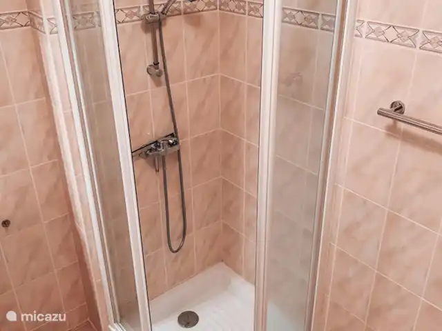 Villa Mon Cherry La Haute Preze 26 en Francia, Charente, Rouzède - villa Segundo baño en el 1er piso