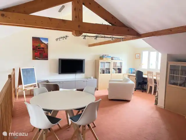 Villa Mon Cherry La Haute Preze 26 en Francia, Charente, Rouzède - villa Sala de juegos con segunda sala de estar