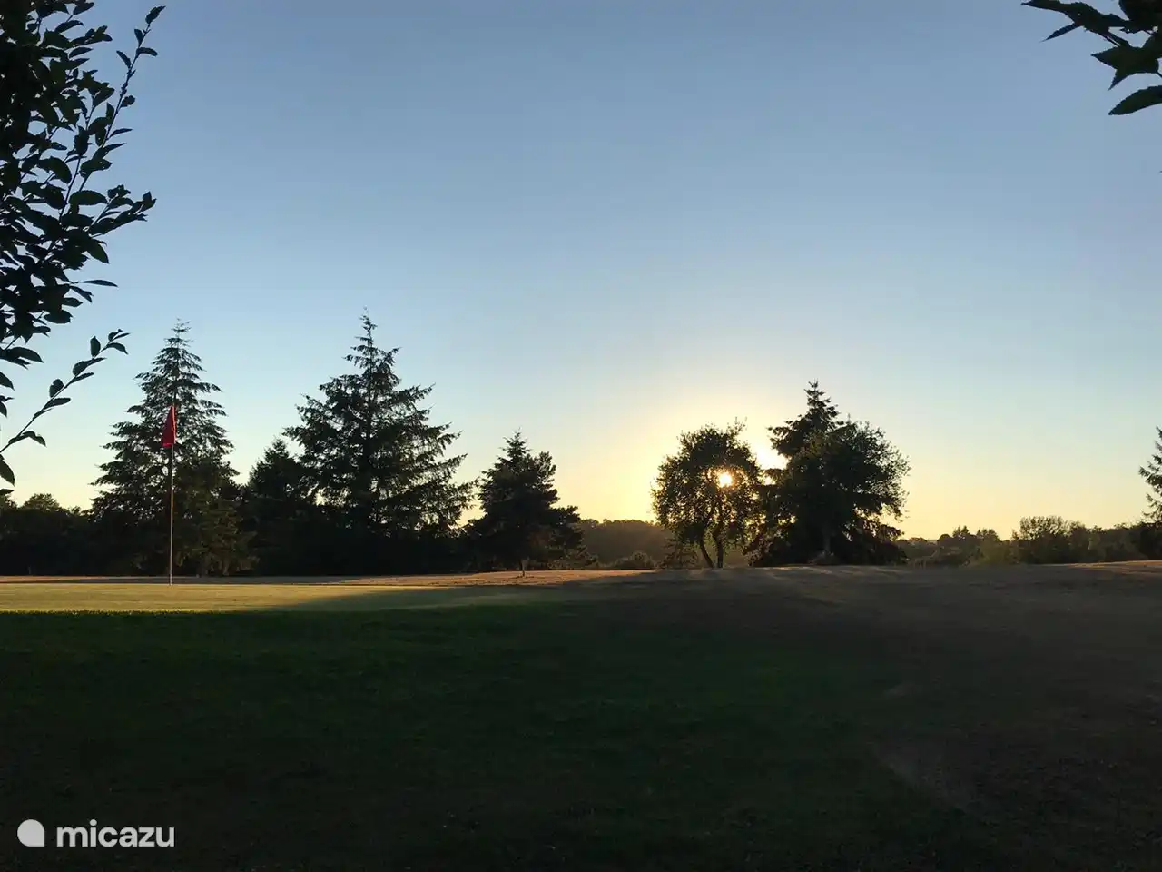 Der Golfplatz ist nur wenige Gehminuten vom Haus entfernt.