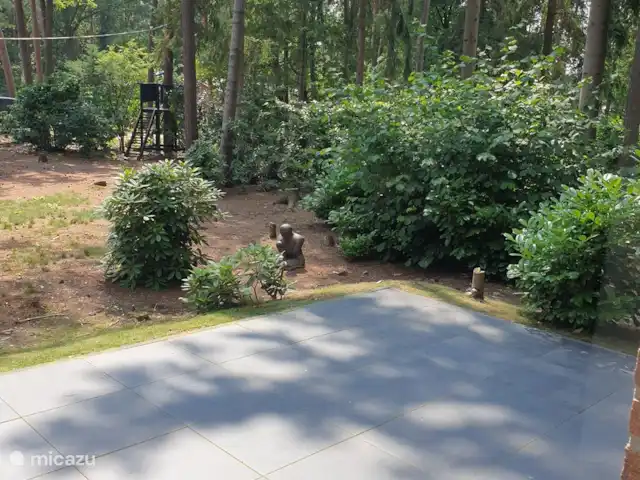 Location de Vacances Pays-Bas, Overijssel, Holten, maison de vacances - Le tribunal de la poste Il y a aussi une vue magnifique sur le jardin depuis la cuisine.