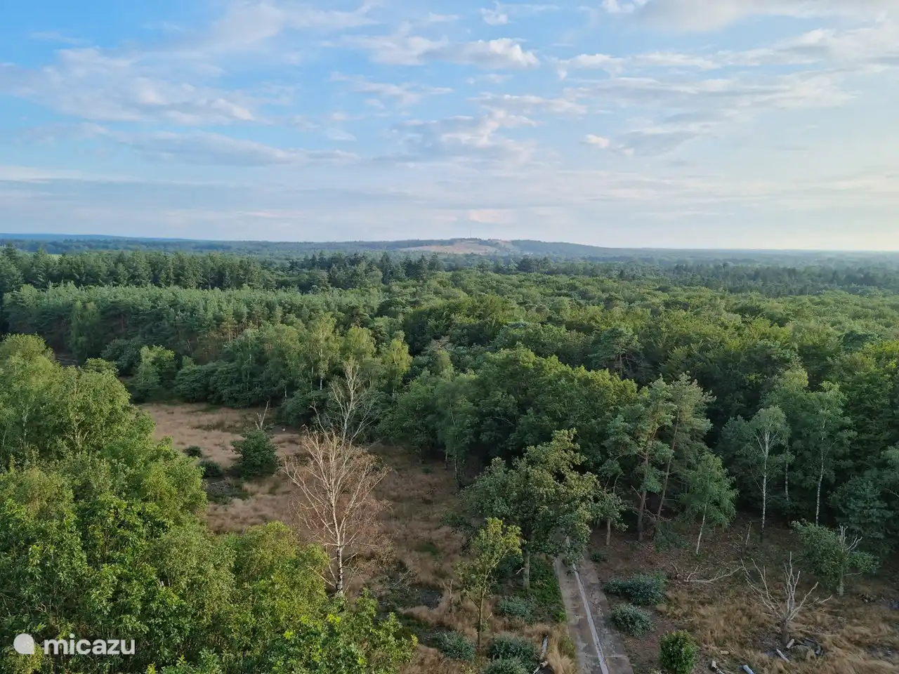 Wachturm in der Nähe, mit Blick auf den Lemeler und Archemerberg. Auch so nah.