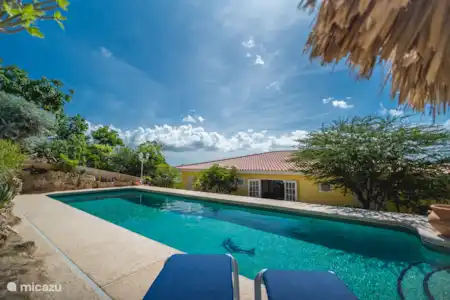Vacation rental Curaçao, Banda Abou (West), Cas Abou villa Cariblue 180 ° sea view and Magna pool