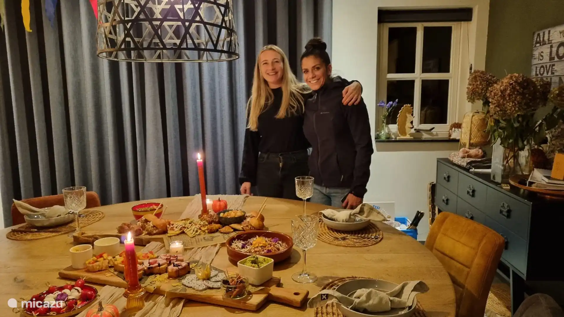 Magst du argentinisches Essen/Street Food? Bitte kontaktieren Sie uns für die Möglichkeiten. Siehe auf instagram Gaucha.Alvarez; Unsere Schwiegertochter kann die Möglichkeiten besprechen.