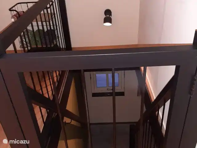 Boekels Buiten en Países Bajos, Barbante Septentrional, Boekel - casa vacacional ¡La seguridad es lo primero con esta puerta para escaleras! La iluminación también se mueve.