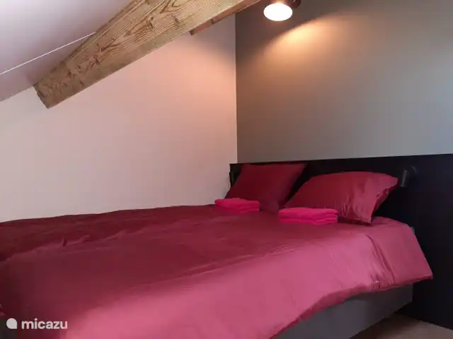 Boekels Buiten en Países Bajos, Barbante Septentrional, Boekel - casa vacacional Dormitorio para 2 personas en el último piso (lado sur) con claraboya con oscurecimiento / persianas / mosquitera