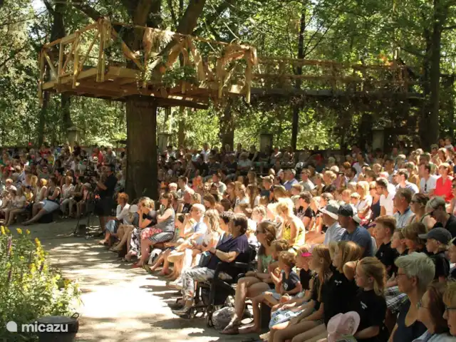 Boekels Buiten en Países Bajos, Barbante Septentrional, Boekel - casa vacacional grupo de teatro de Kern en Handel 7 km