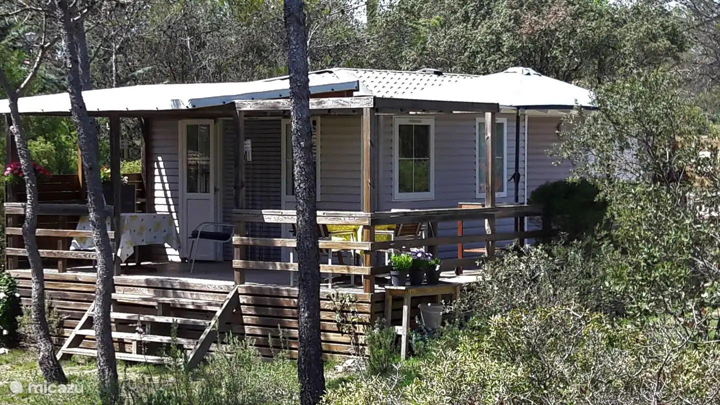 Eine schöne Veranda.