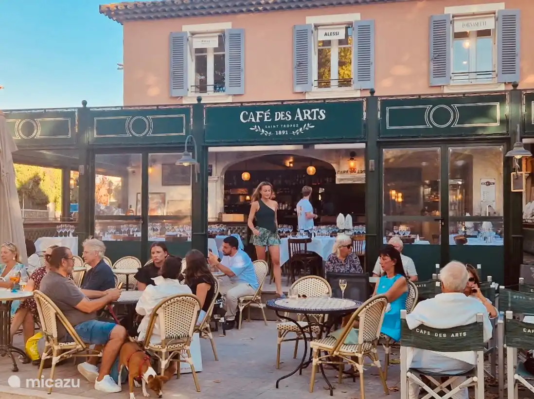Café Des Arts, Place des Lices Saint Tropez