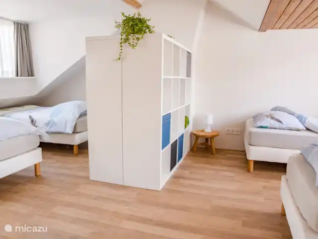 La maison de plage d'Emma | Pays-Bas, Hollande méridionale, Katwijk - appartement Chambre avec quatre lits simples