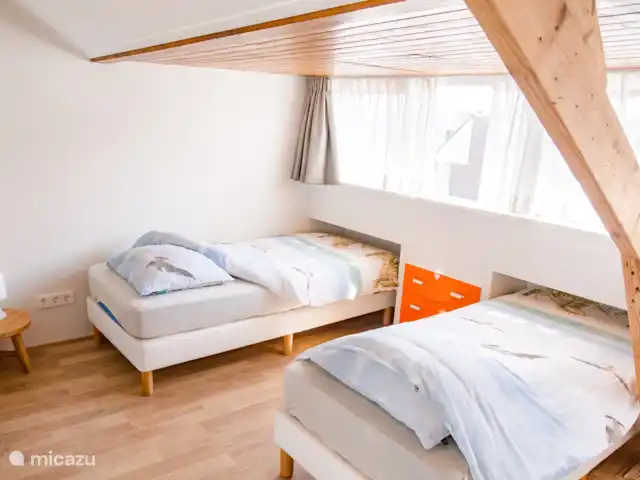 La maison de plage d'Emma | Pays-Bas, Hollande méridionale, Katwijk - appartement Chambre avec quatre lits simples