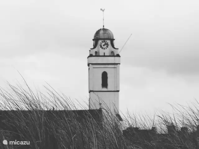 La maison de plage d'Emma | Pays-Bas, Hollande méridionale, Katwijk - appartement L'église de Katwijk sur le boulevard