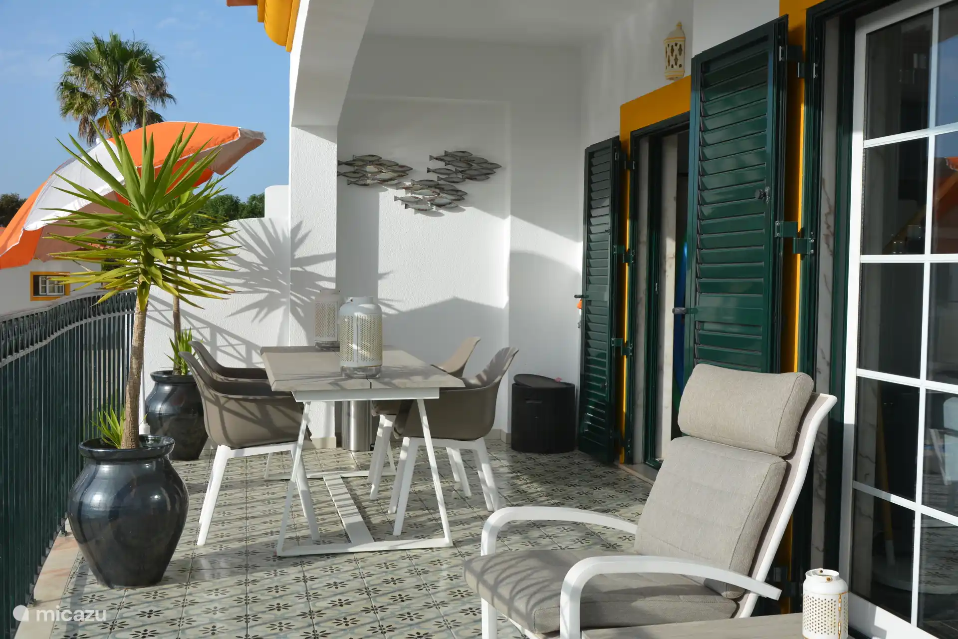 prachtige terras voor diners en gezelligheid