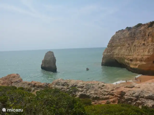 Casa Peixe Dourado en Portugal, Algarve, Carvoeiro - casa vacacional Cerca de las cuevas de Benagil