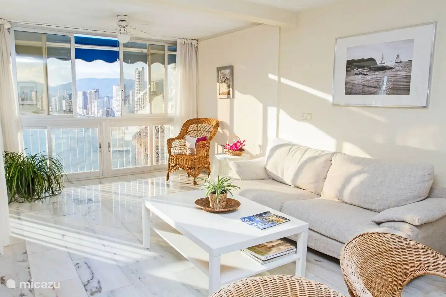 FKK, Spanien, Costa Blanca, Alicante, appartement Sonnig und mit Meerblick