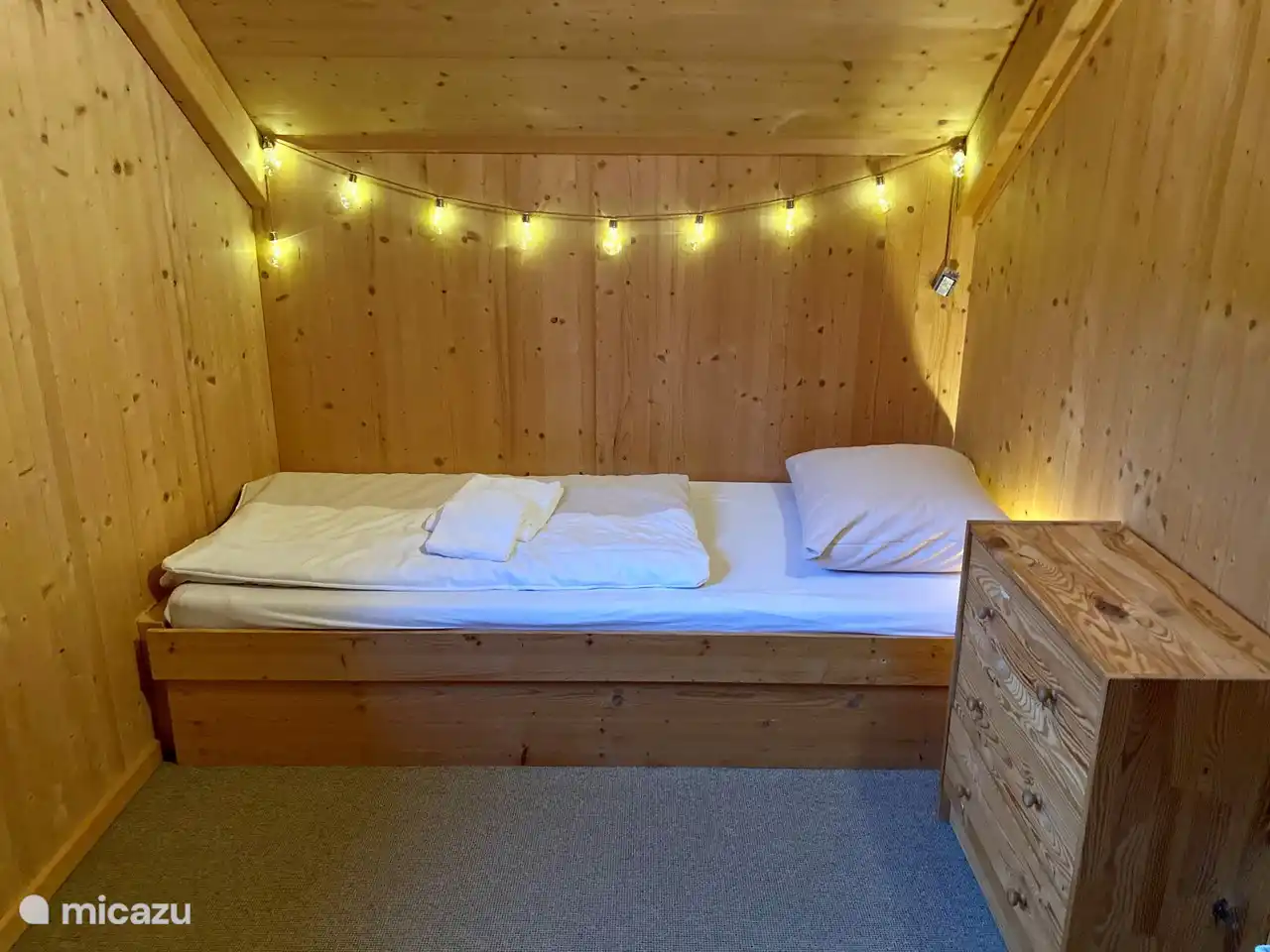 La cama nido en el dormitorio de 3 personas