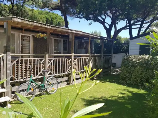 Ramatuelle Strandchalet aan zee huren in Frankrijk, Côte d´Azur, Ramatuelle - stacaravan voor de veranda een speel/zonne veldje