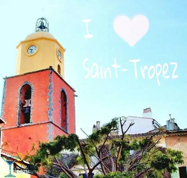 Torre de la iglesia de St.Tropez
